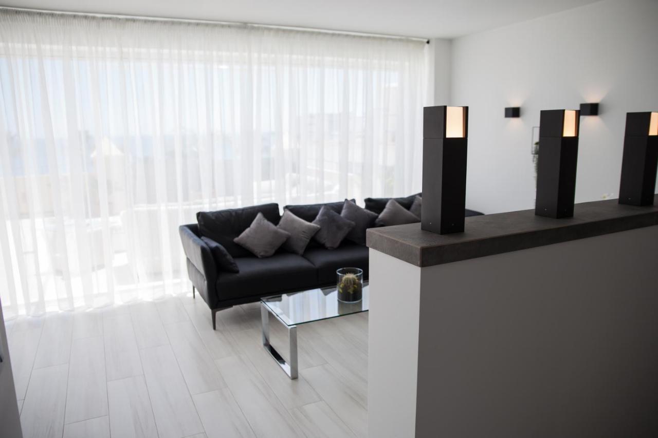 Spacious 200 Sq.M. Penthouse With Sea View Terraces ตอร์เรโมลิโนส ภายนอก รูปภาพ