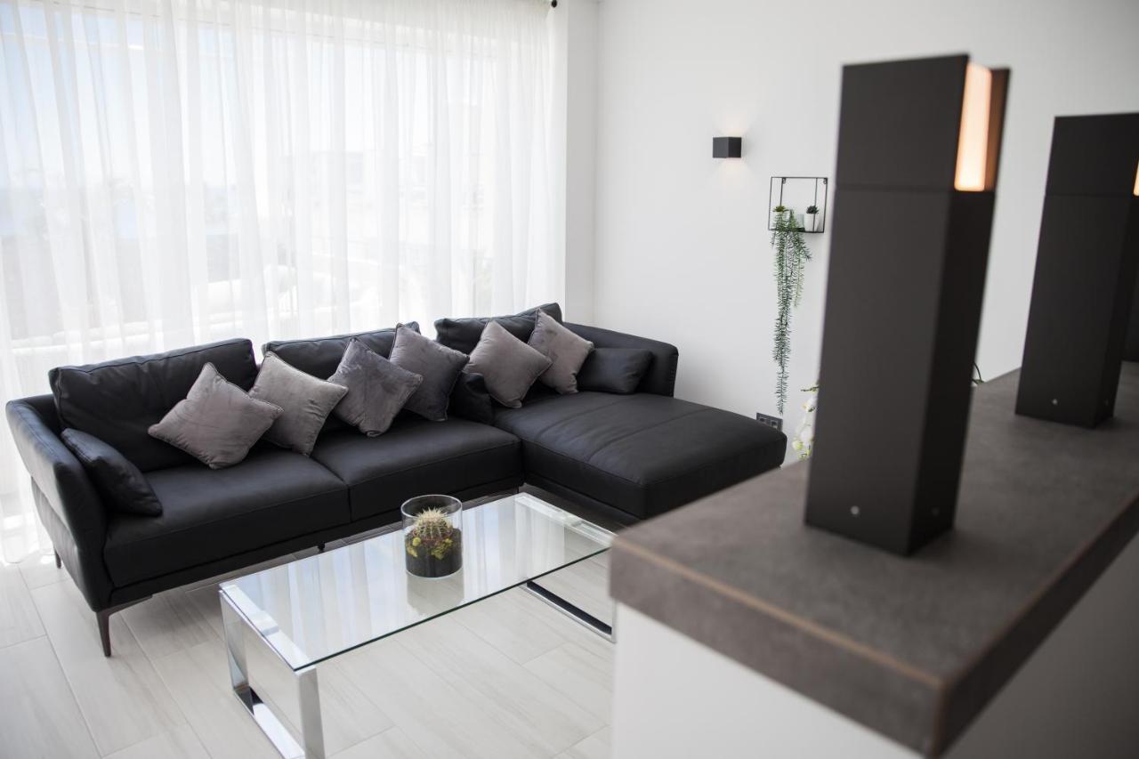 Spacious 200 Sq.M. Penthouse With Sea View Terraces ตอร์เรโมลิโนส ภายนอก รูปภาพ