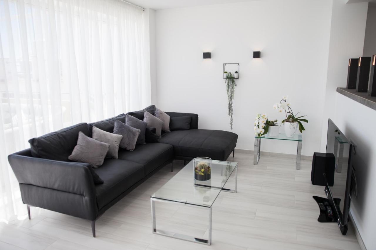 Spacious 200 Sq.M. Penthouse With Sea View Terraces ตอร์เรโมลิโนส ภายนอก รูปภาพ